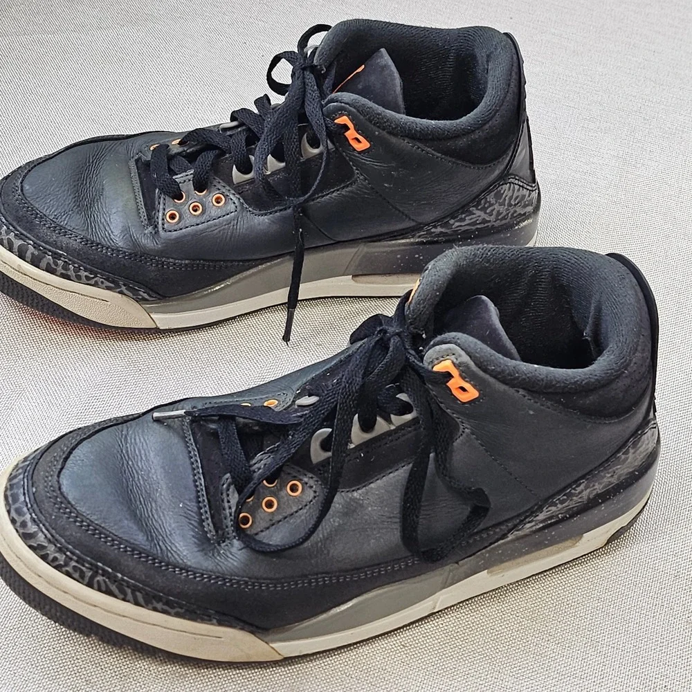 Air Jordan 3 Retro Fear Pack Mens Size 9 Black Orange CT8532-080 Sneakers